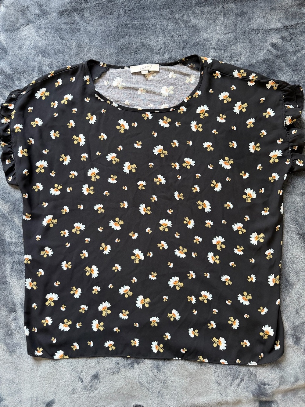 LOFT Clover Floral Ruffle Blouse - Black Daisy Print Flutter Top Size Xtra Large